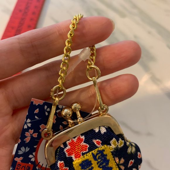 Vintage 2000 Hello Kitty Mini chain purse Made in Japan - Picture 6 of 10